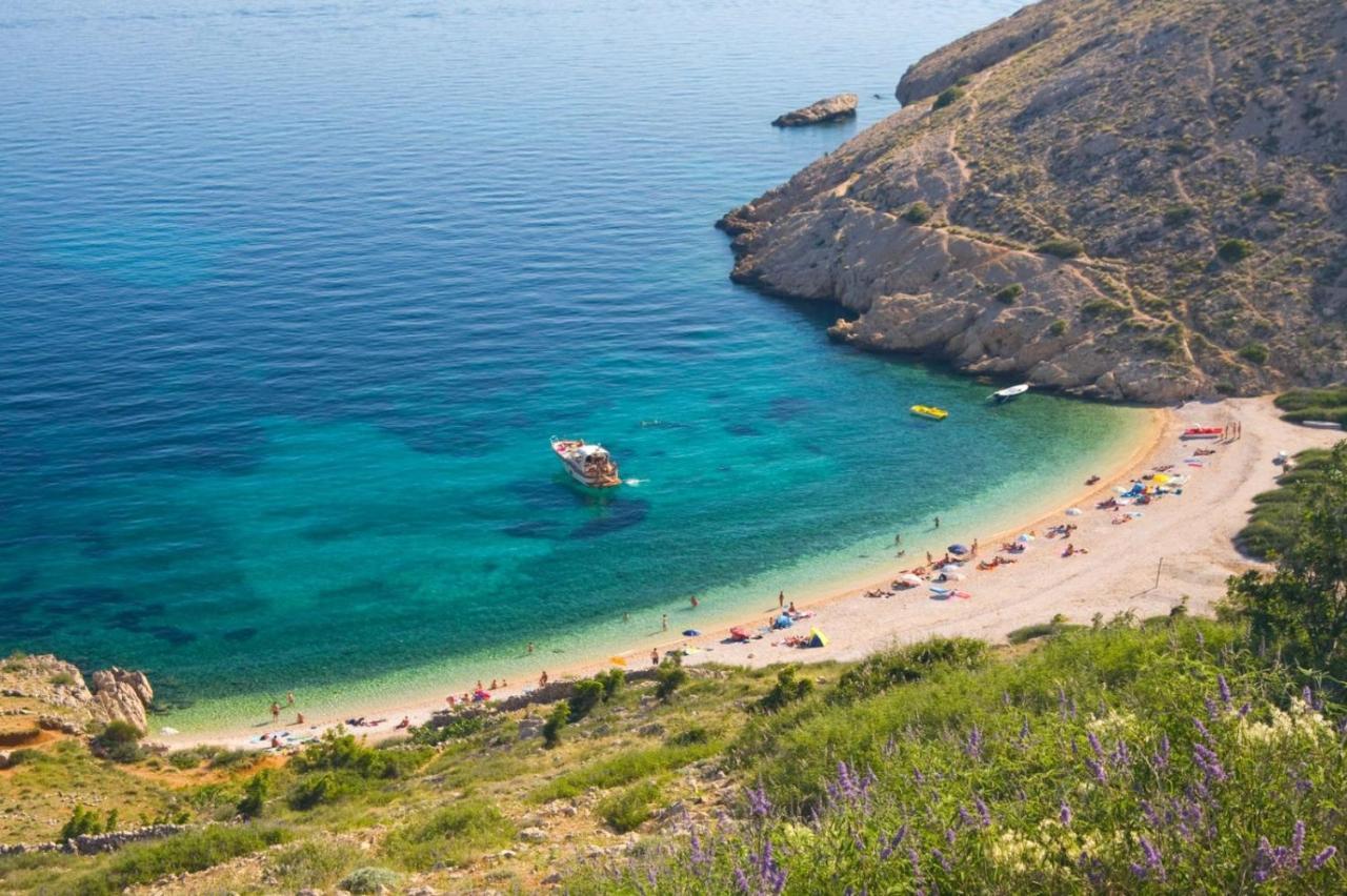 Villa Baska Екстериор снимка
