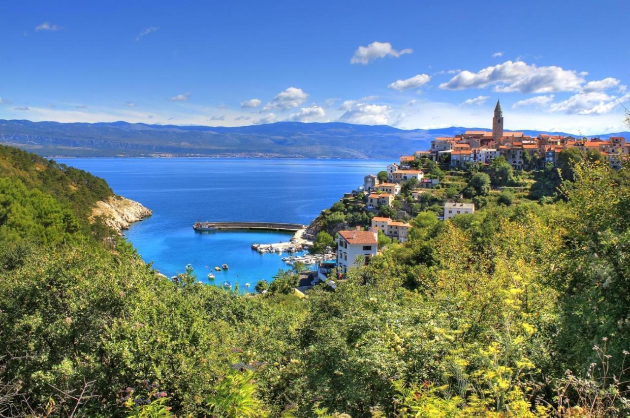 Villa Baska Екстериор снимка