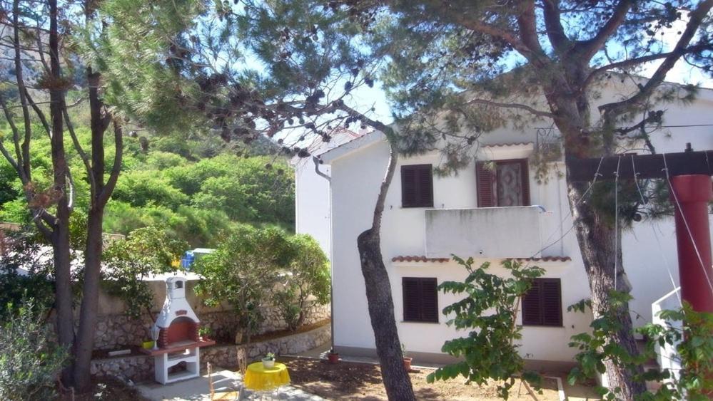 Villa Baska Екстериор снимка
